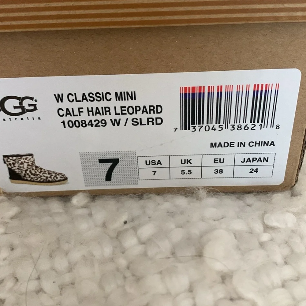 N/A ugg classic